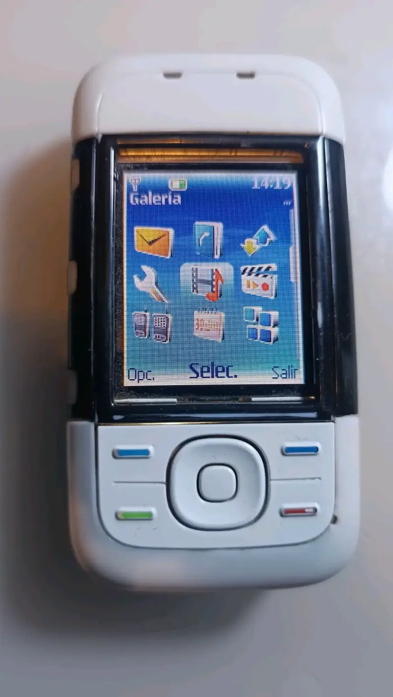 Nokia 5200 funcionando - 1