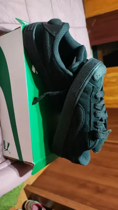Zapatillas negras Puma clásicas - miniatura 1