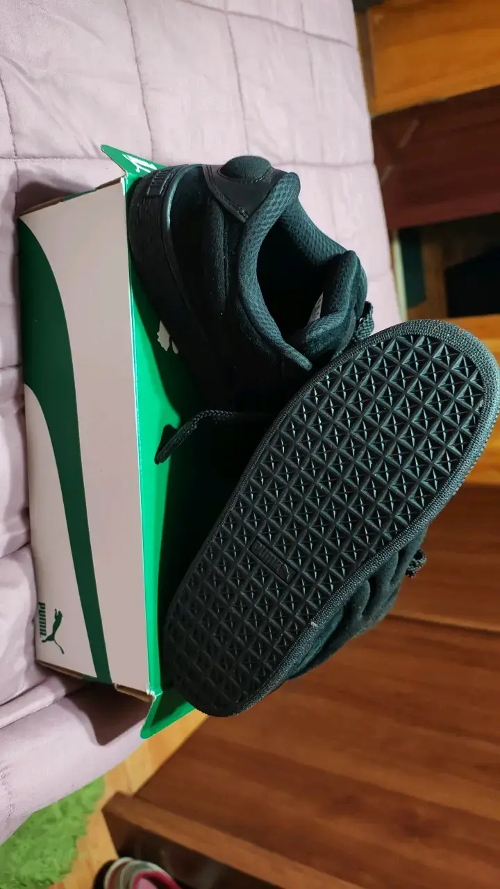 Zapatillas negras Puma clásicas - 2