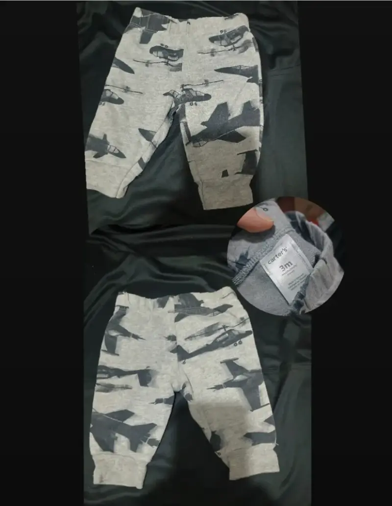 Pantalones de bebé Carter's con estampado de aviones