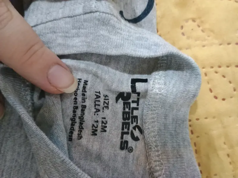 Polera infantil con estampado de dinosaurios - 2