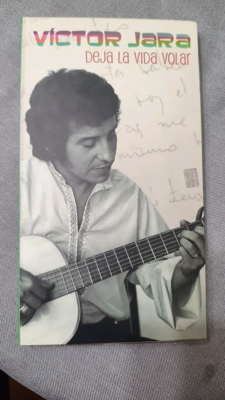 CD Víctor Jara Deja la Vida Volar - 1