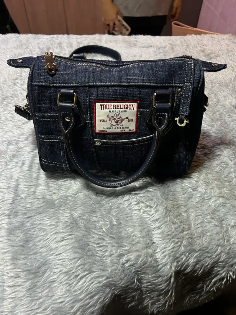 Bolso de mezclilla True Religion