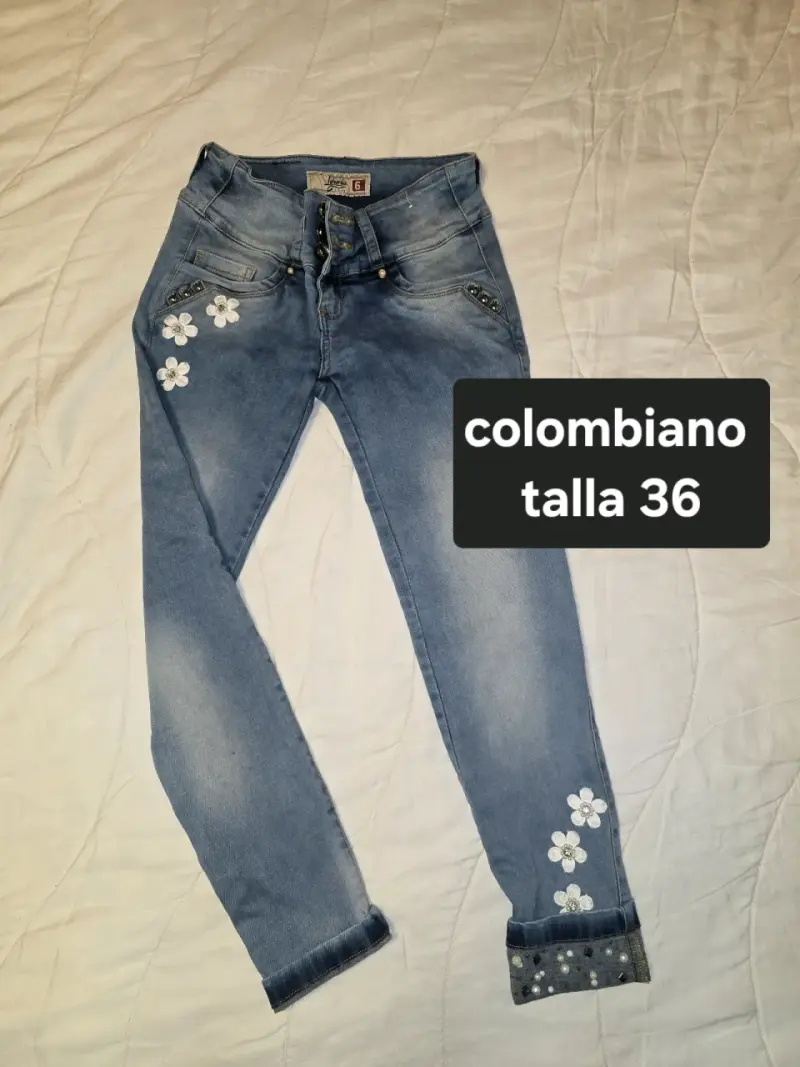Jeans colombianos con flores bordadas talla 36 - 1