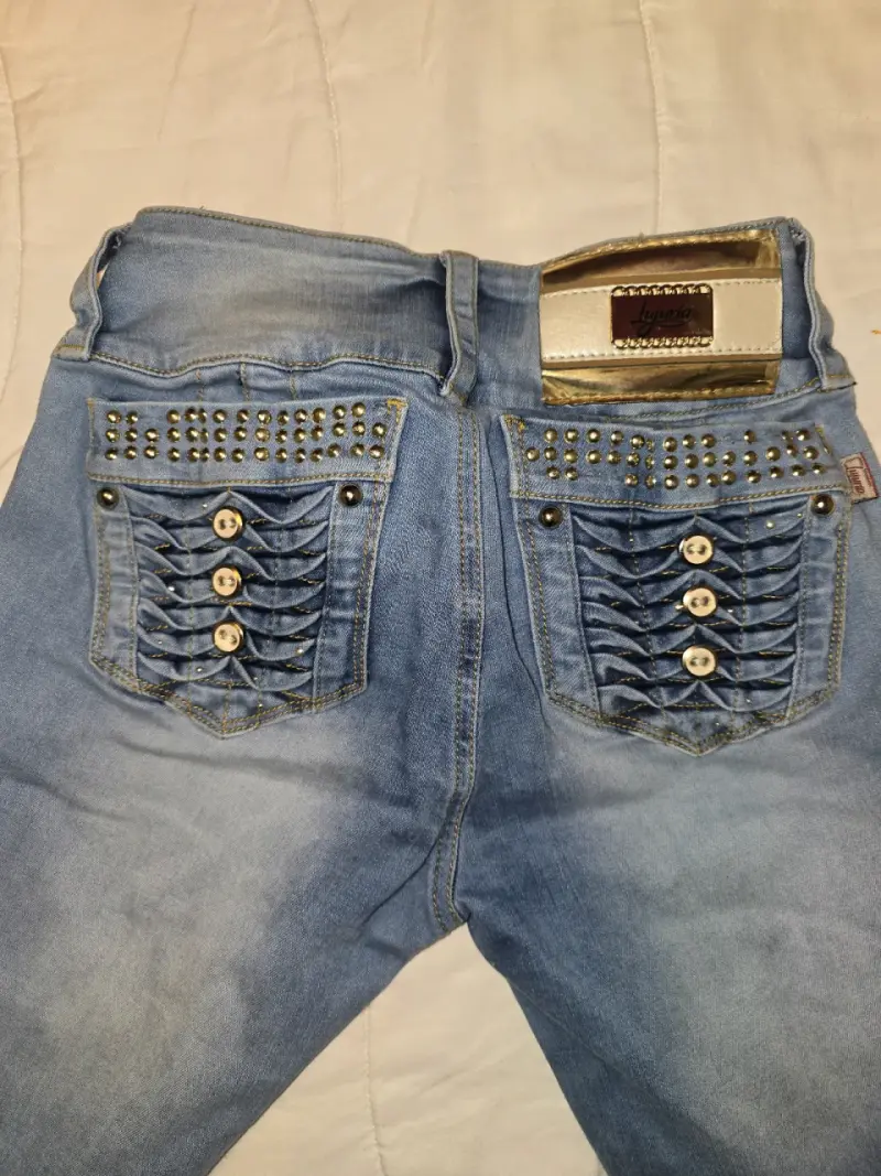 Jeans colombianos con flores bordadas talla 36 - 4
