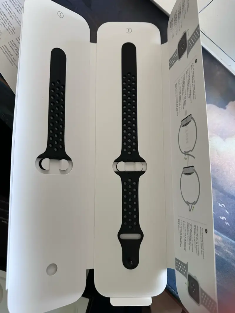 Apple Watch SE Nike en caja original - 4