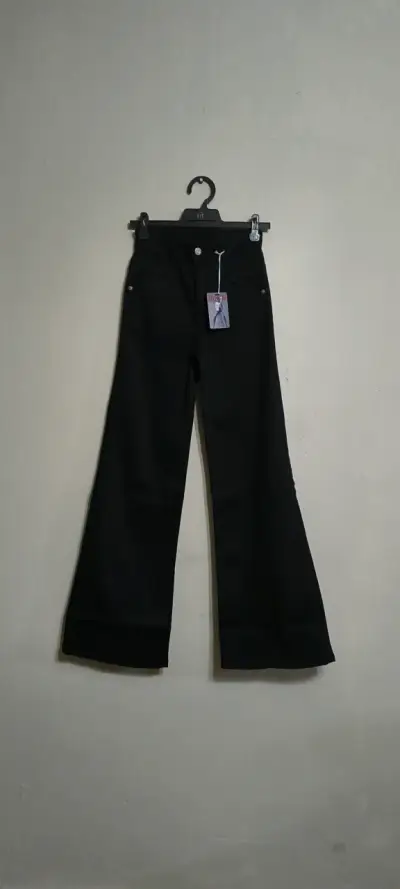 Jeans negros nuevos - miniatura 1