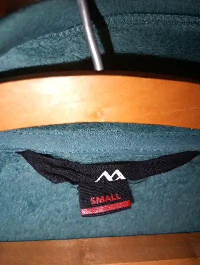 Chaqueta polar verde con cierre completo - miniatura 3