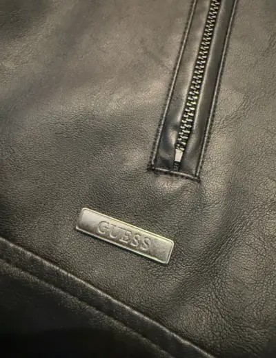 Chaqueta de cuero negra para hombre Guess (talla M - miniatura 4