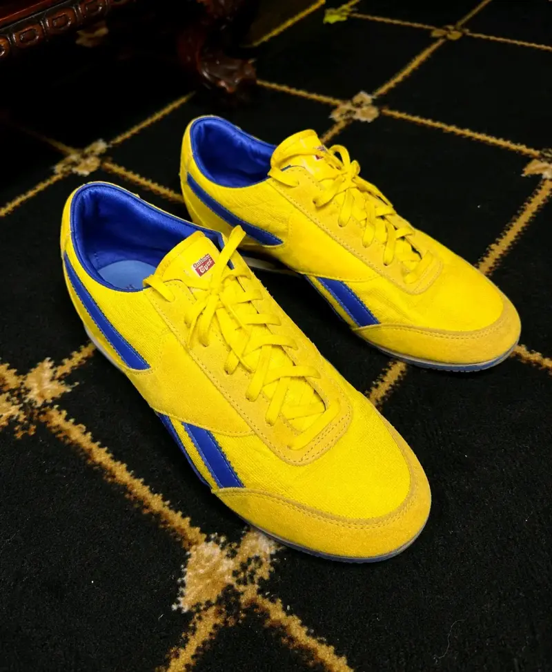 Zapatillas deportivas amarillas y azules Reebok