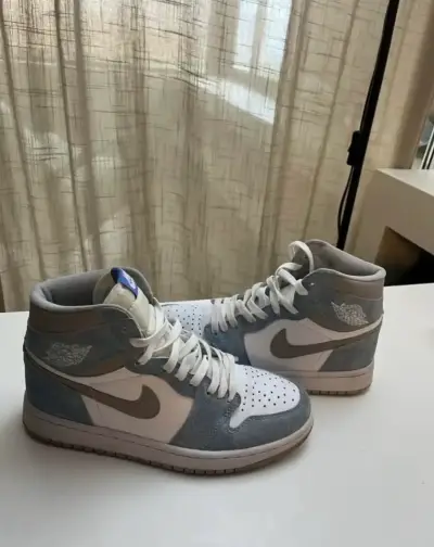 Zapatillas deportivas Nike Air Jordan color jeans - miniatura 1