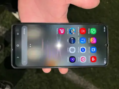 Smartphone Samsung Galaxy en buen estado - miniatura 1