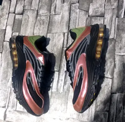 Zapatillas Nike TN Originales talla 41/26cm - miniatura 1
