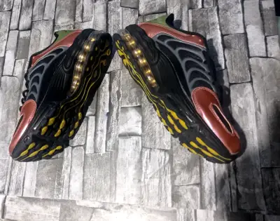 Zapatillas Nike TN Originales talla 41/26cm - miniatura 2