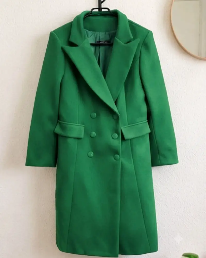 Hermoso Abrigo Verde Esmeralda Talla XL - 1