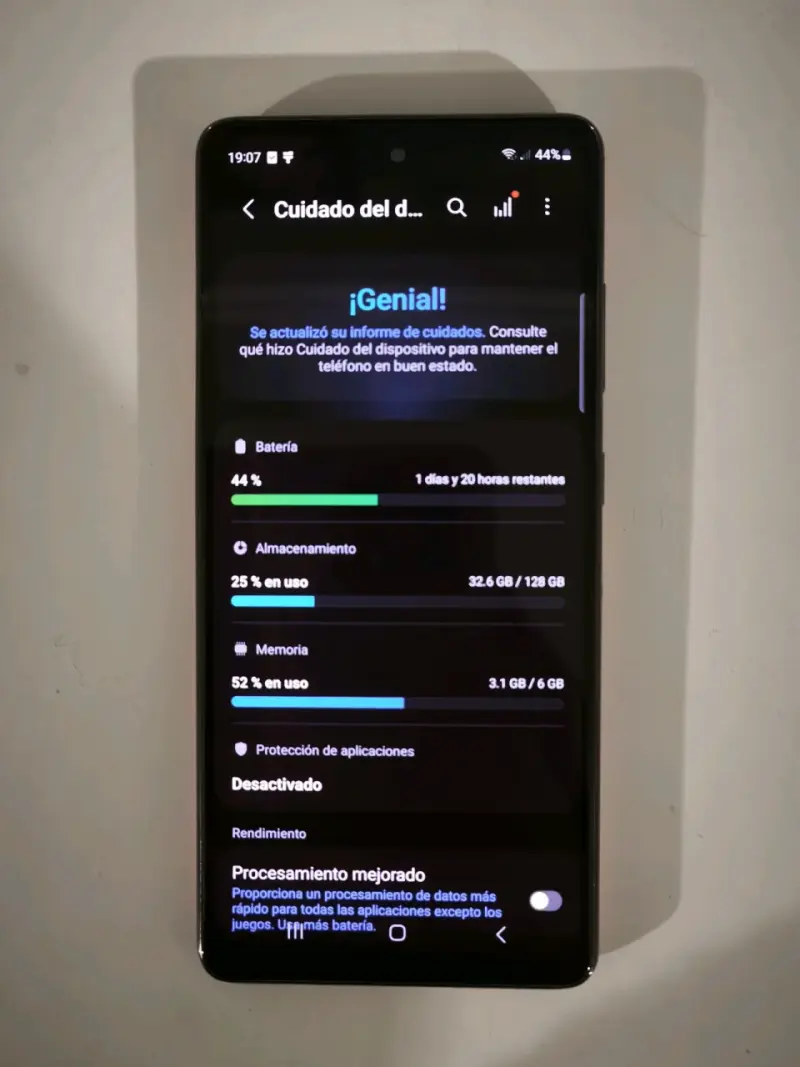 Samsung Galaxy S20 FE de 128 GB / 6GB RAM - 2