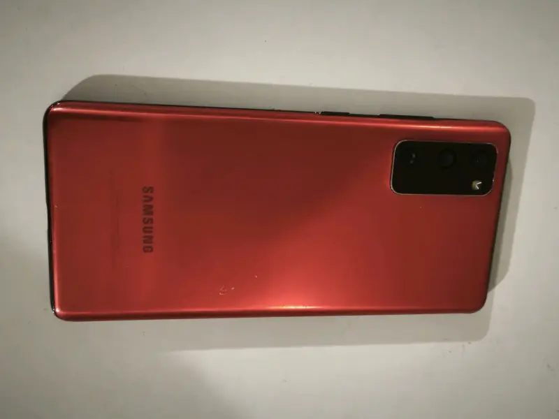 Samsung Galaxy S20 FE de 128 GB / 6GB RAM - 3