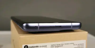 Motorola Edge 50 Pro 512GB / 12GB RAM cómo nuevo - miniatura 5
