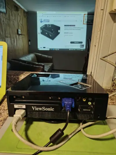 Proyector ViewSonic DLP en buen estado - miniatura 3