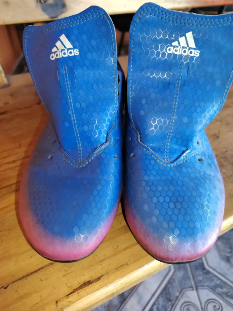 Zapatillas deportivas Adidas azules para fútbol - 5
