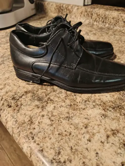 Zapatos de cuero negro para hombre - miniatura 2