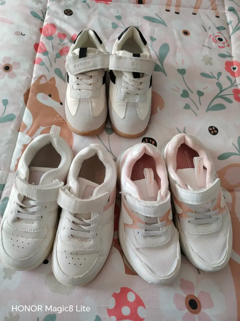 Zapatillas infantiles Colloky blancas y rosadas