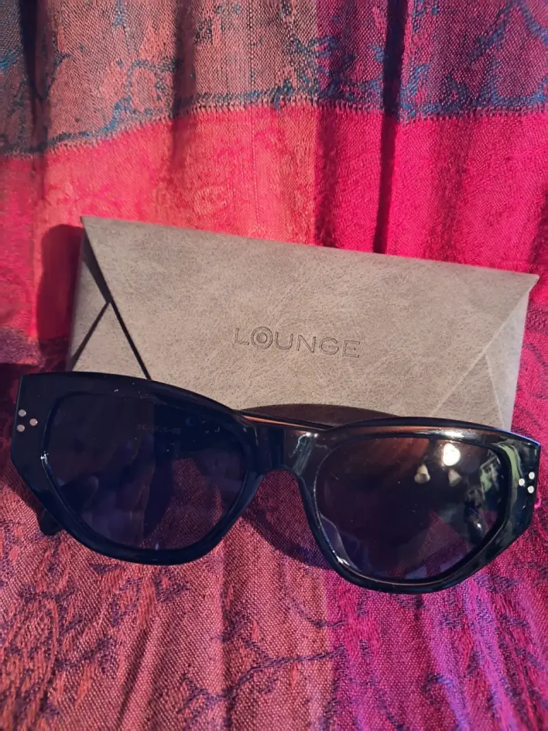 Gafas de sol negras Lounge con estuche - 2