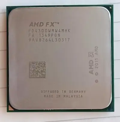 PROCESADOR AMD FX-4300 BLACK EDITION - miniatura 1