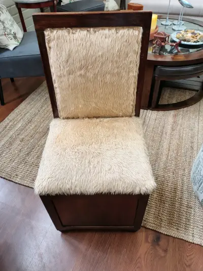 Silla antigua - miniatura 1