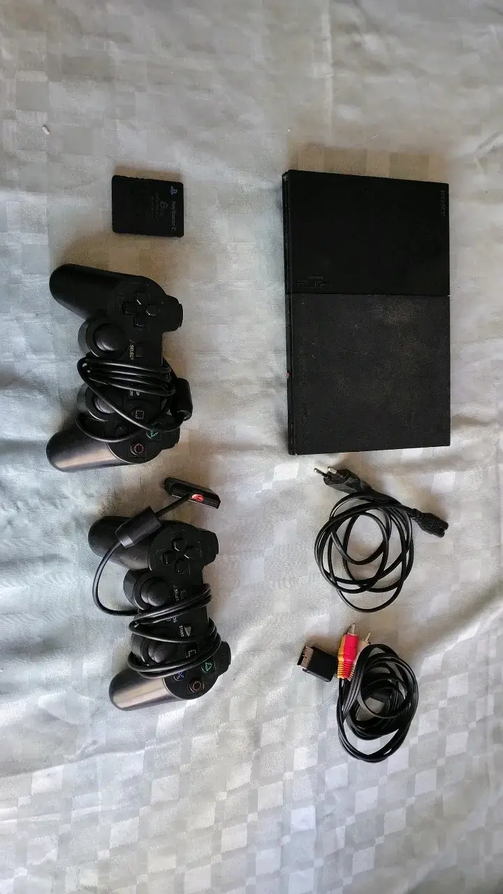 Se vende Playstation 2 - 1