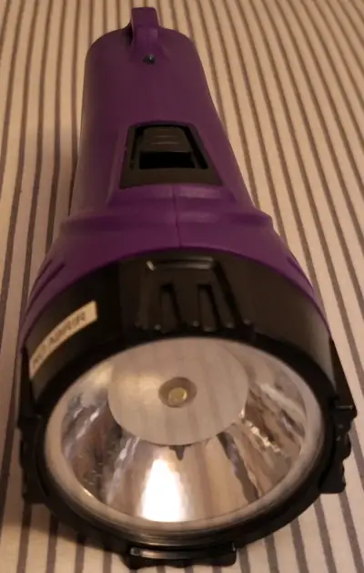 Linterna Rayovac morada portátil - miniatura 1