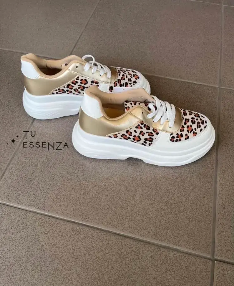 Zapatillas plataforma animal print doradas - 3