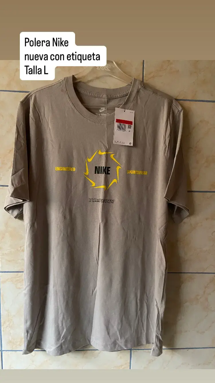 Polera Nike nueva con etiqueta talla L - 1