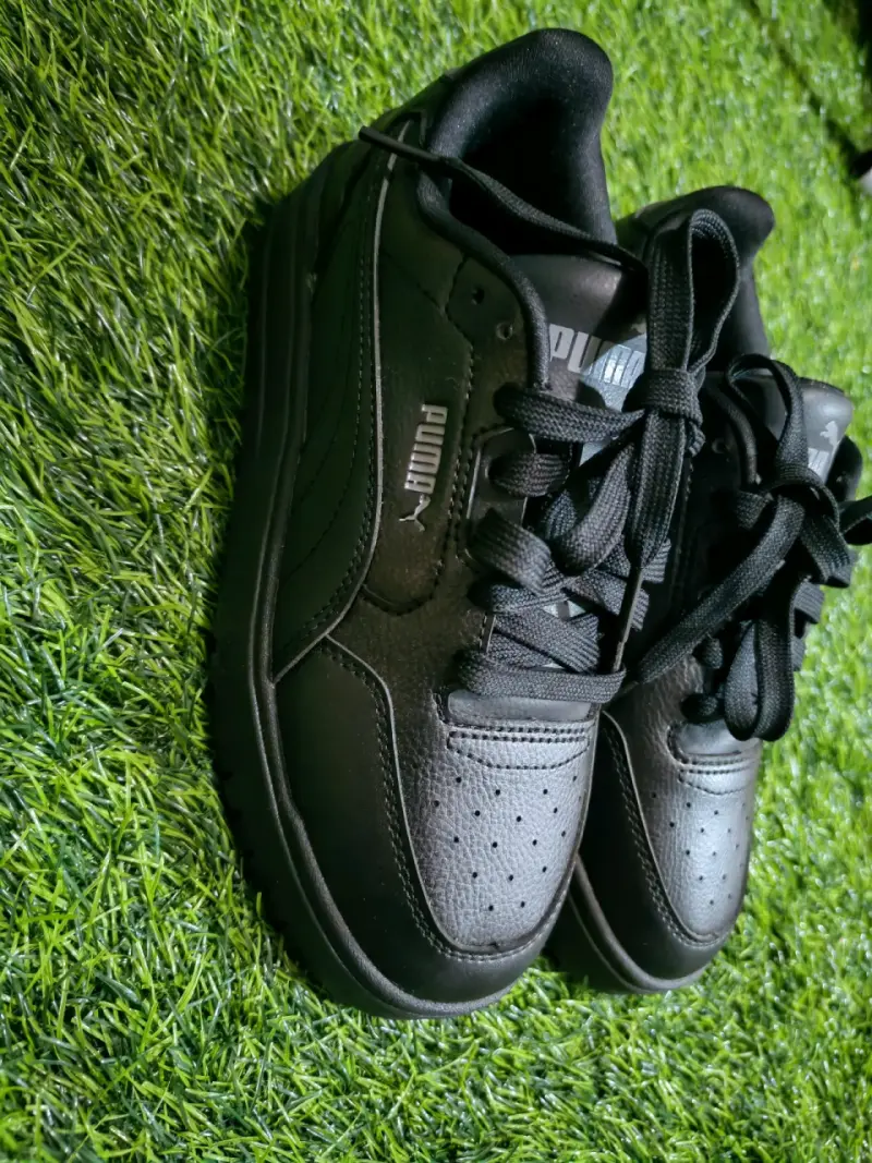 Zapatillas negras Puma talla 35.5 - 4