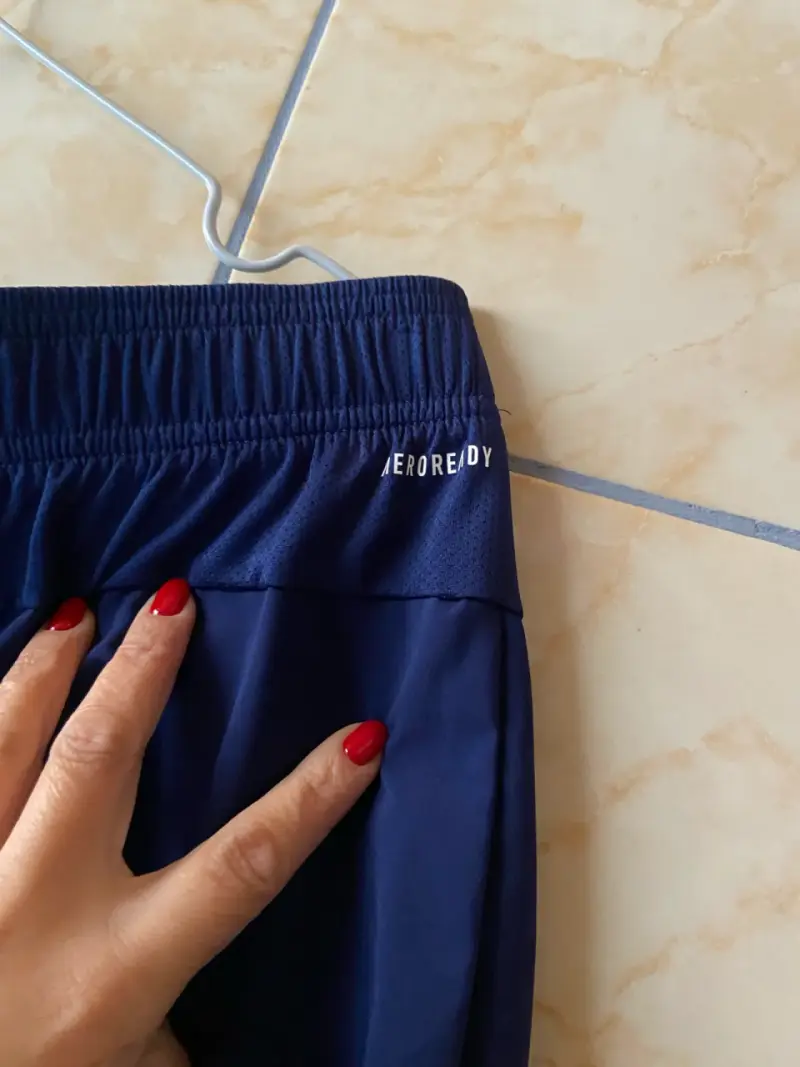 Shorts deportivos Adidas azul marino - 3