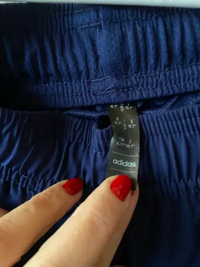 Shorts deportivos Adidas azul marino - miniatura 5