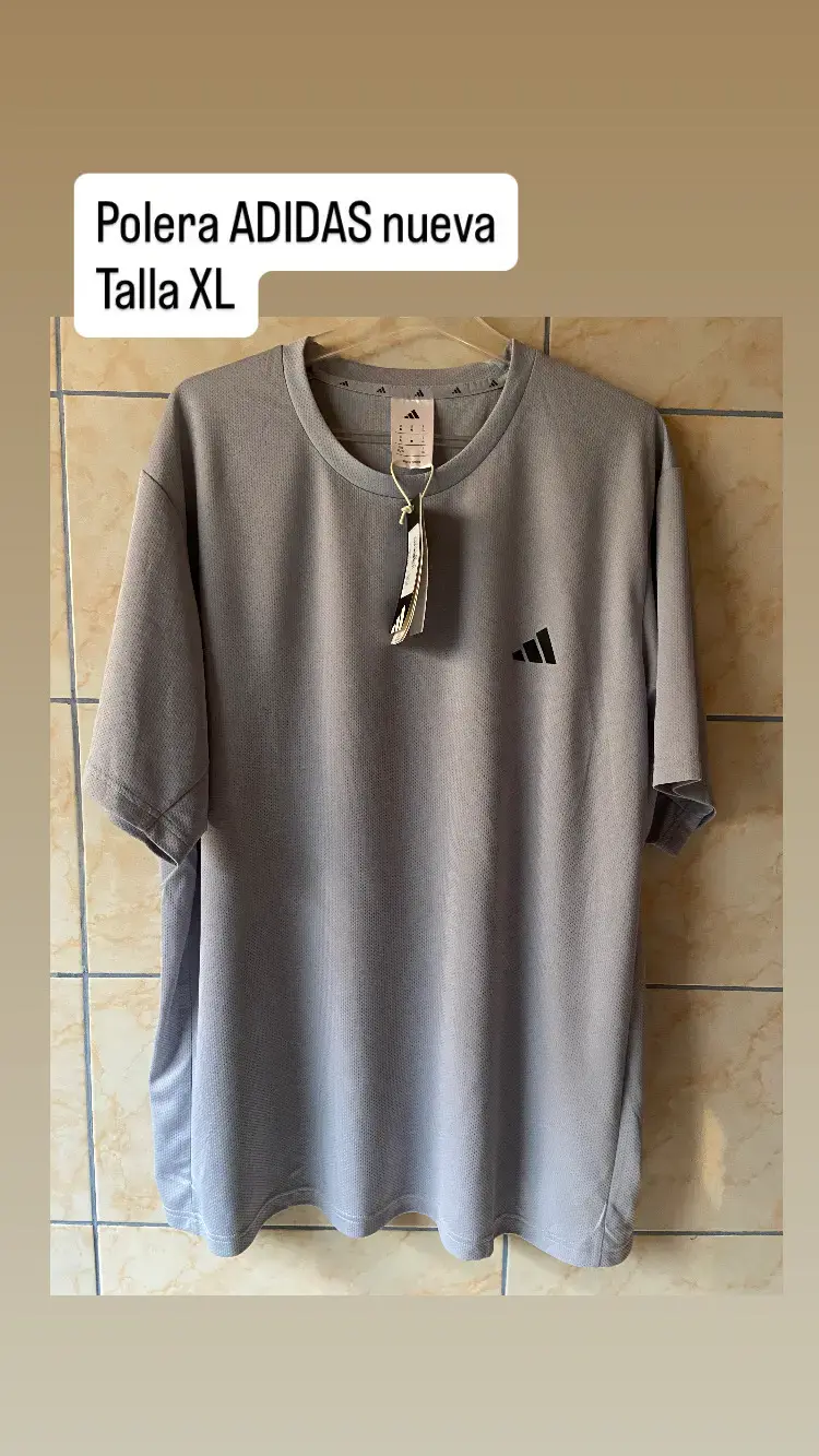 Polera Adidas gris nueva talla XL - 1