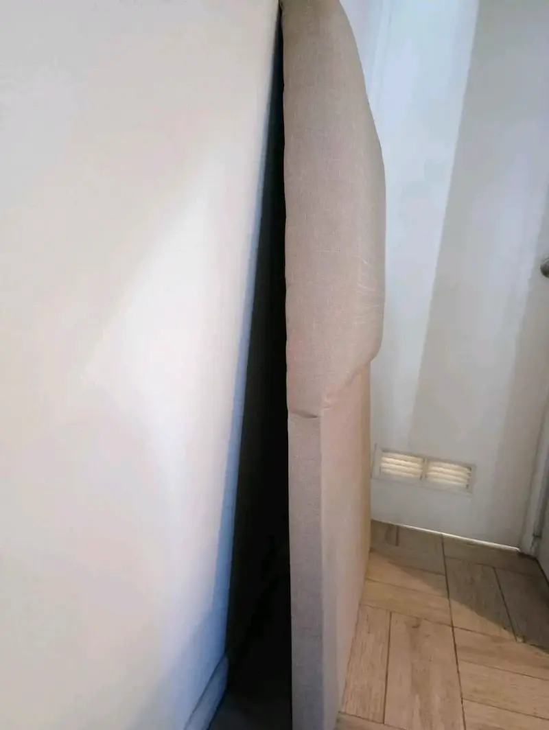 Respaldo de cama tapizado beige - 1