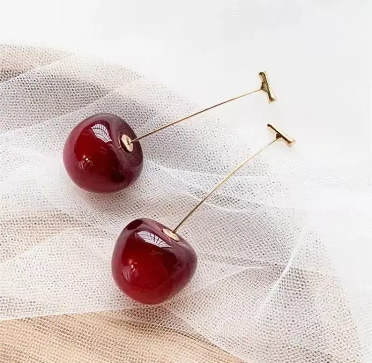 Aros colgantes de cereza roja baño en oro 18k - 3