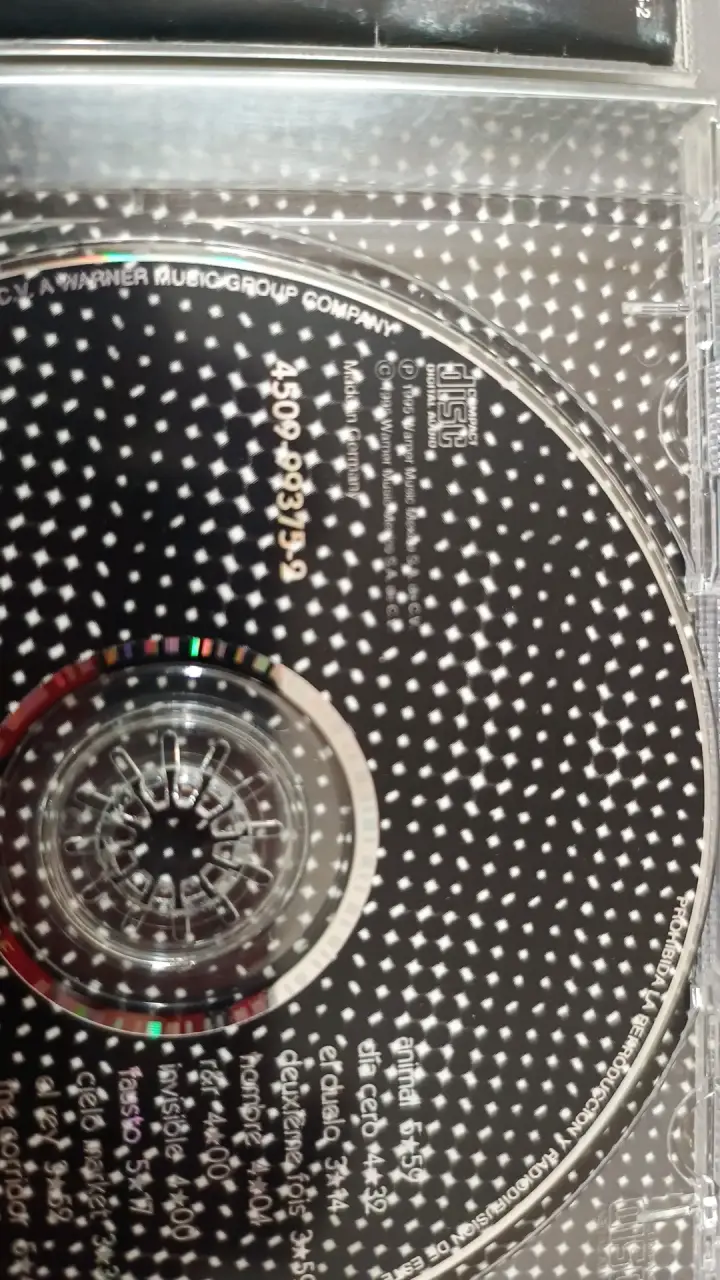 CD La Ley Invisible en buen estado - 4