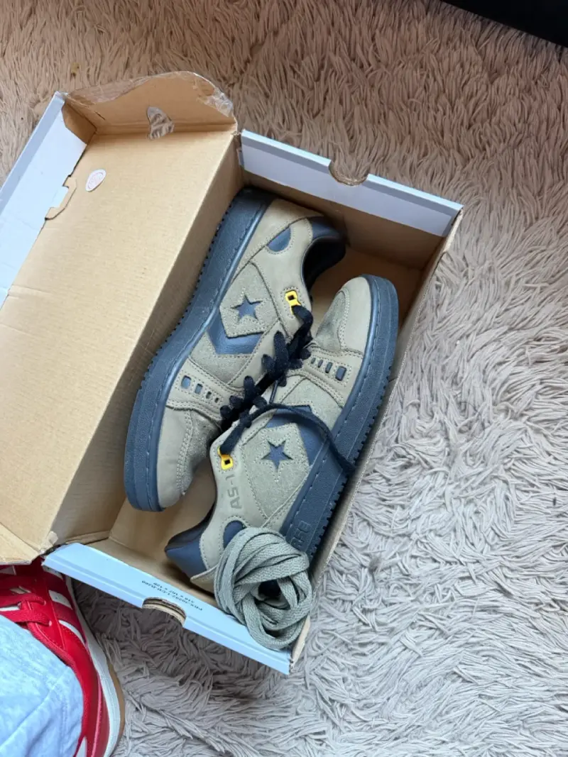 Zapatillas Converse AS-1 beige y negras - 2