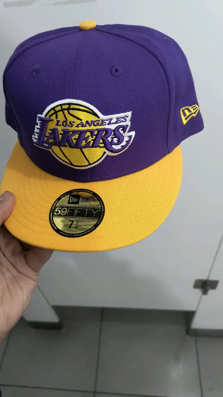 Gorra New Era Los Angeles Lakers morada y amarilla - 1