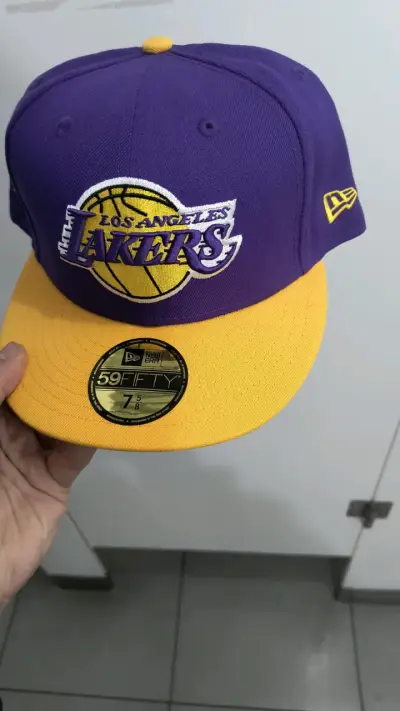 Gorra New Era Los Angeles Lakers morada y amarilla - miniatura 1