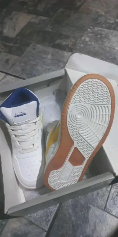 Zapatillas deportivas Diadora blancas de caña alta - miniatura 2