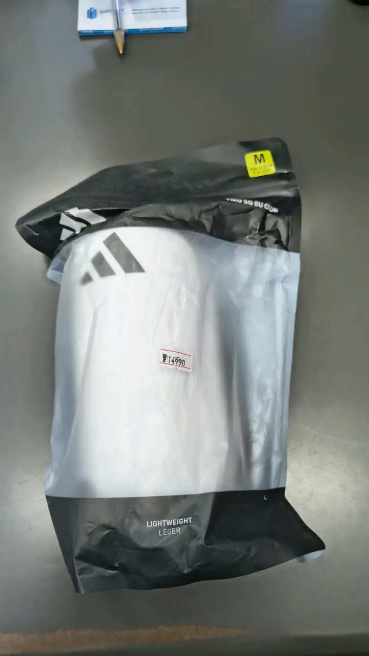 Polera Adidas blanca ligera talla M