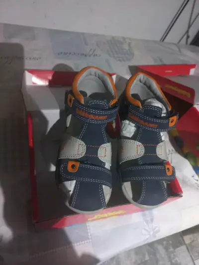 Sandalias infantiles Bubble Gummers azul y naranja - miniatura 2
