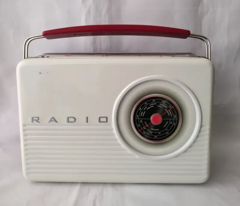 Caja tipo Lonchera en forma radio vintage - 3