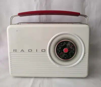 Caja tipo Lonchera en forma radio vintage - miniatura 3