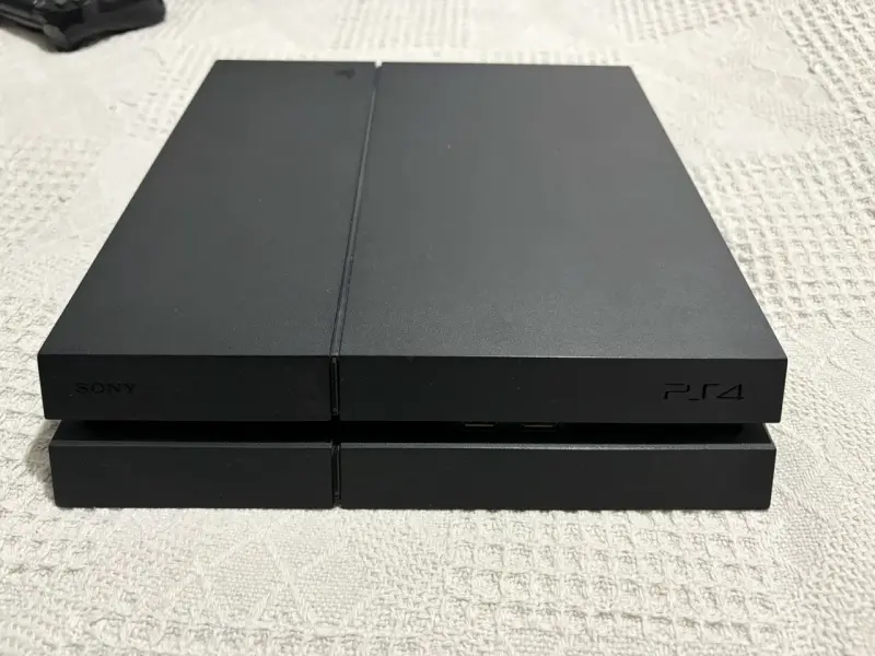 Consola Sony PS4 1TB con control DualShock - 2