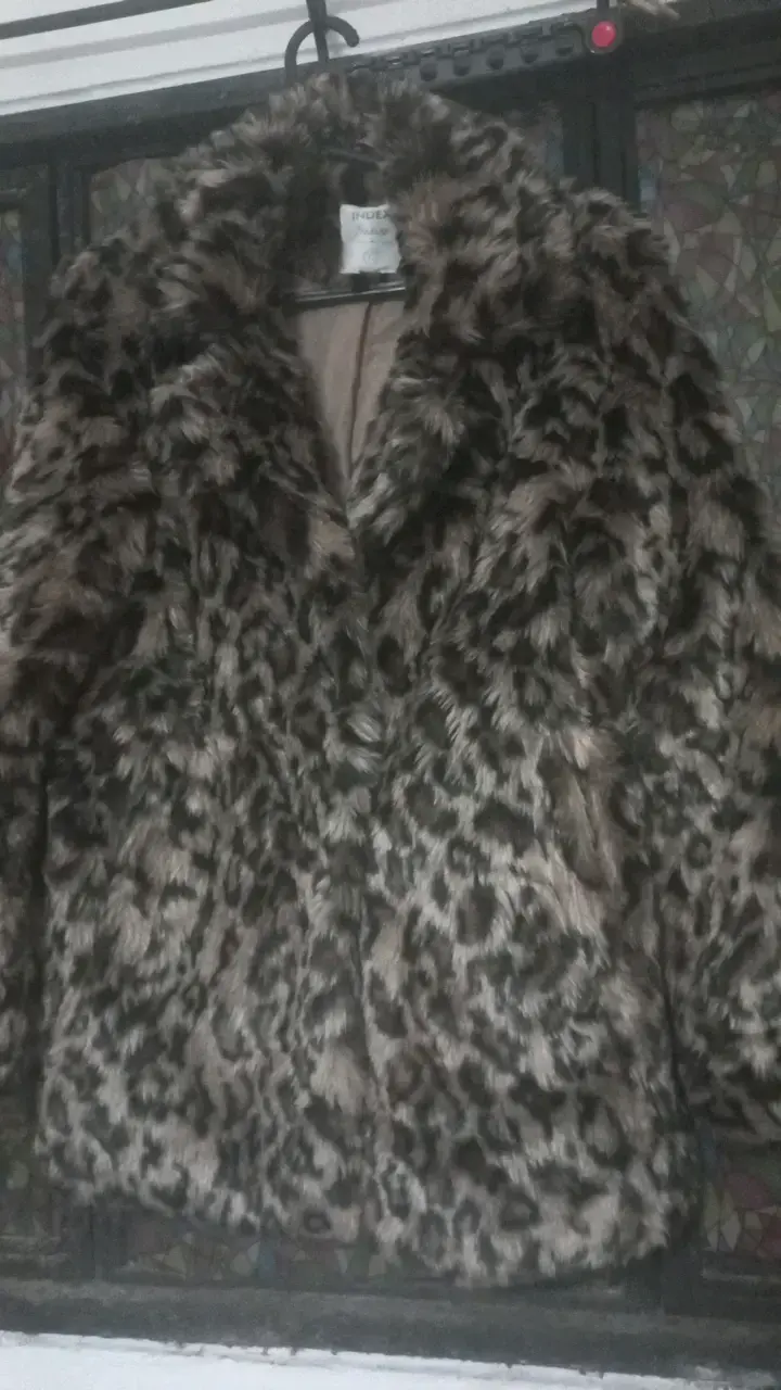 Abrigo de piel sintética estampado leopardo - 1